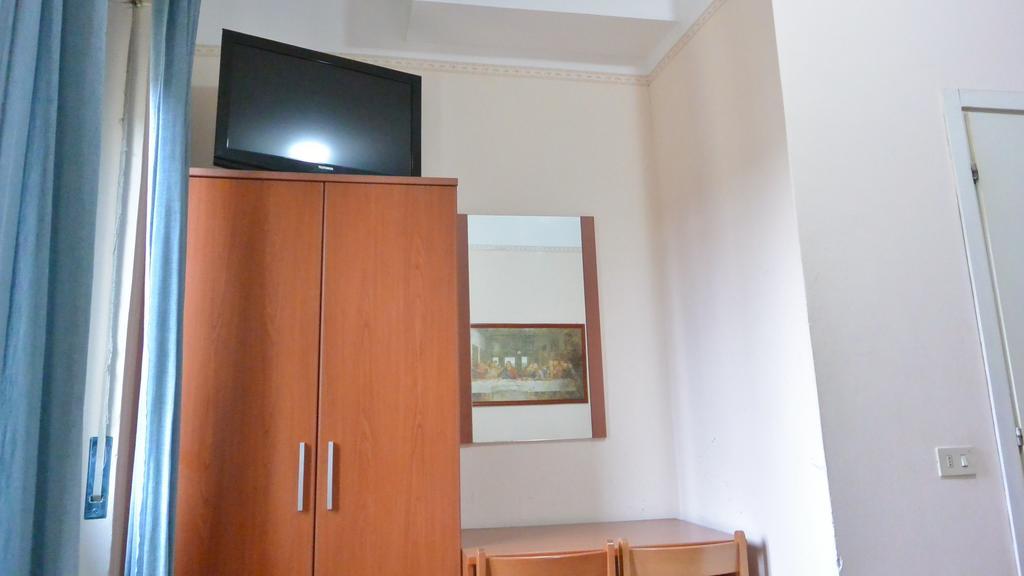 Hotel Arno Milan Exterior photo